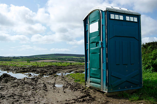 Best Standard Portable Toilet Rental  in San Saba, TX